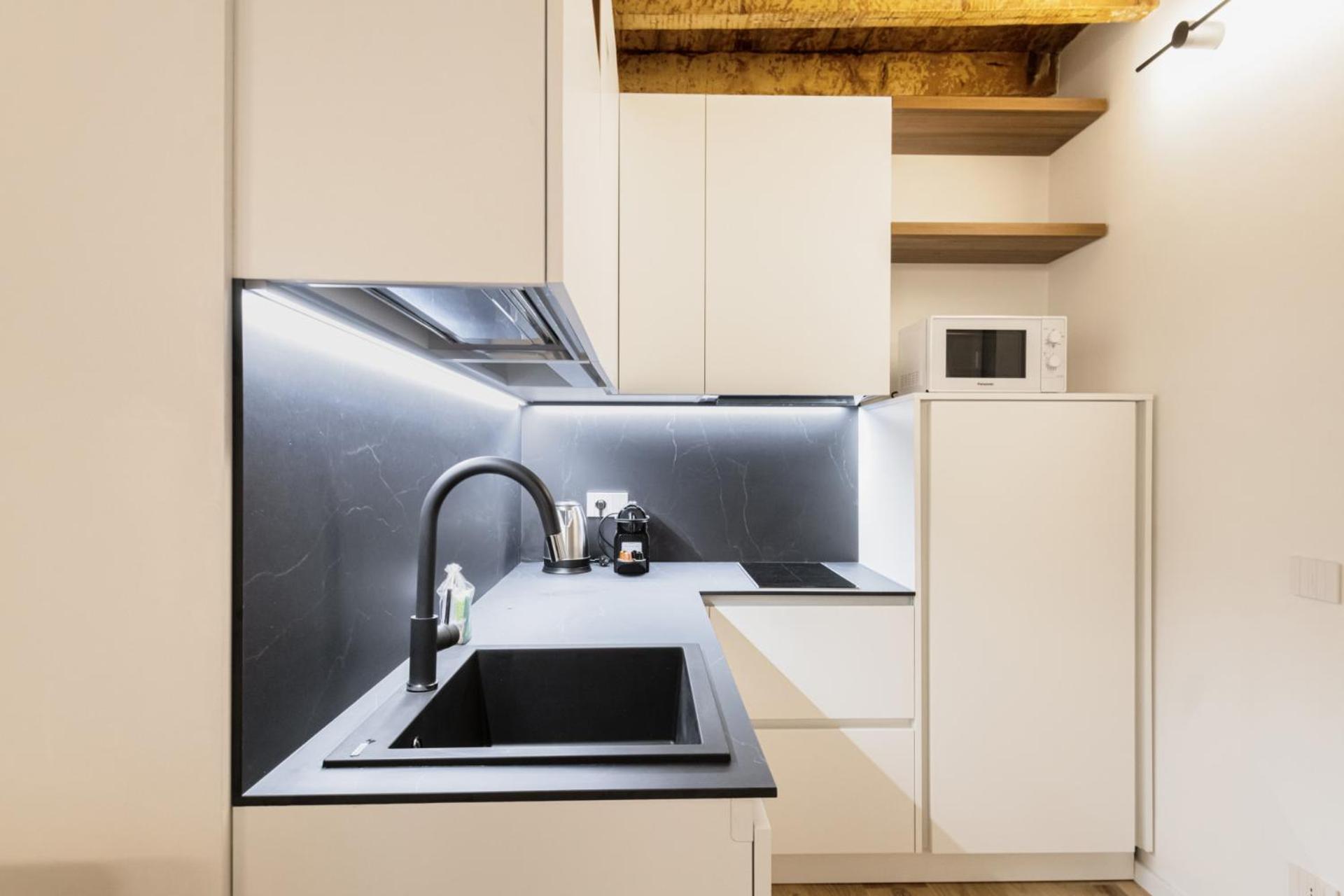Easylife - Esclusivo Con Terrazzo A P.ta Venezia Appartement Milaan