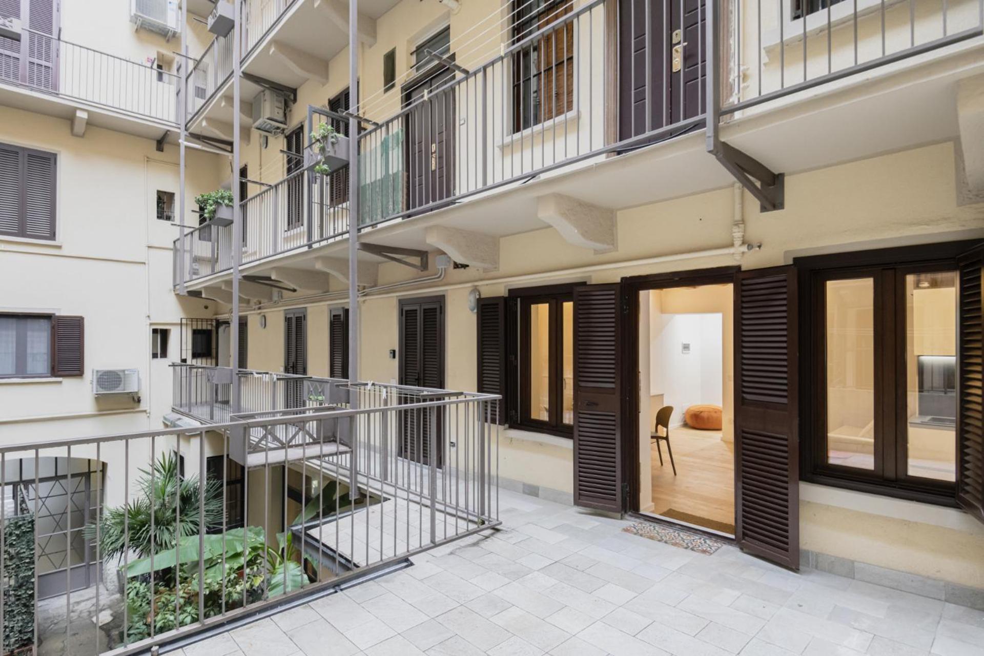 Easylife - Esclusivo Con Terrazzo A P.ta Venezia Appartement Milaan